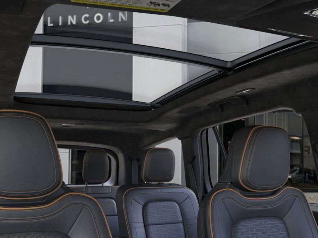 New 2025 Lincoln Aviator Black Label w/ Jet Appearance Package AWD/4WD image 22