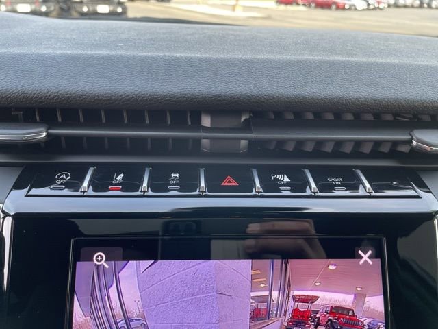 Used 2025 Jeep Grand Cherokee L Laredo image 20