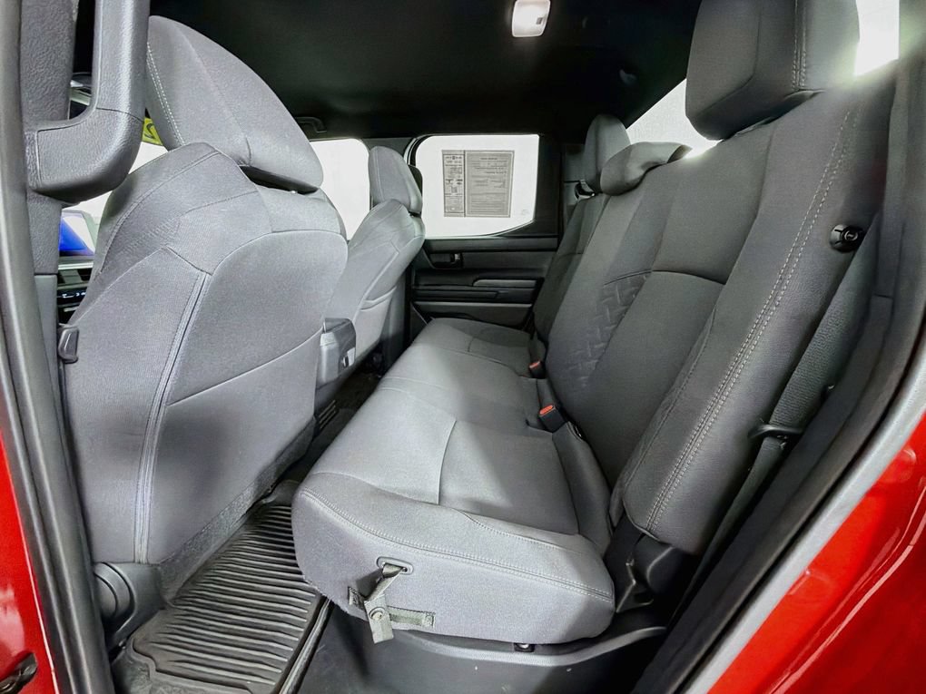 Used 2025 Toyota Tacoma SR5 AWD/4WD image 36