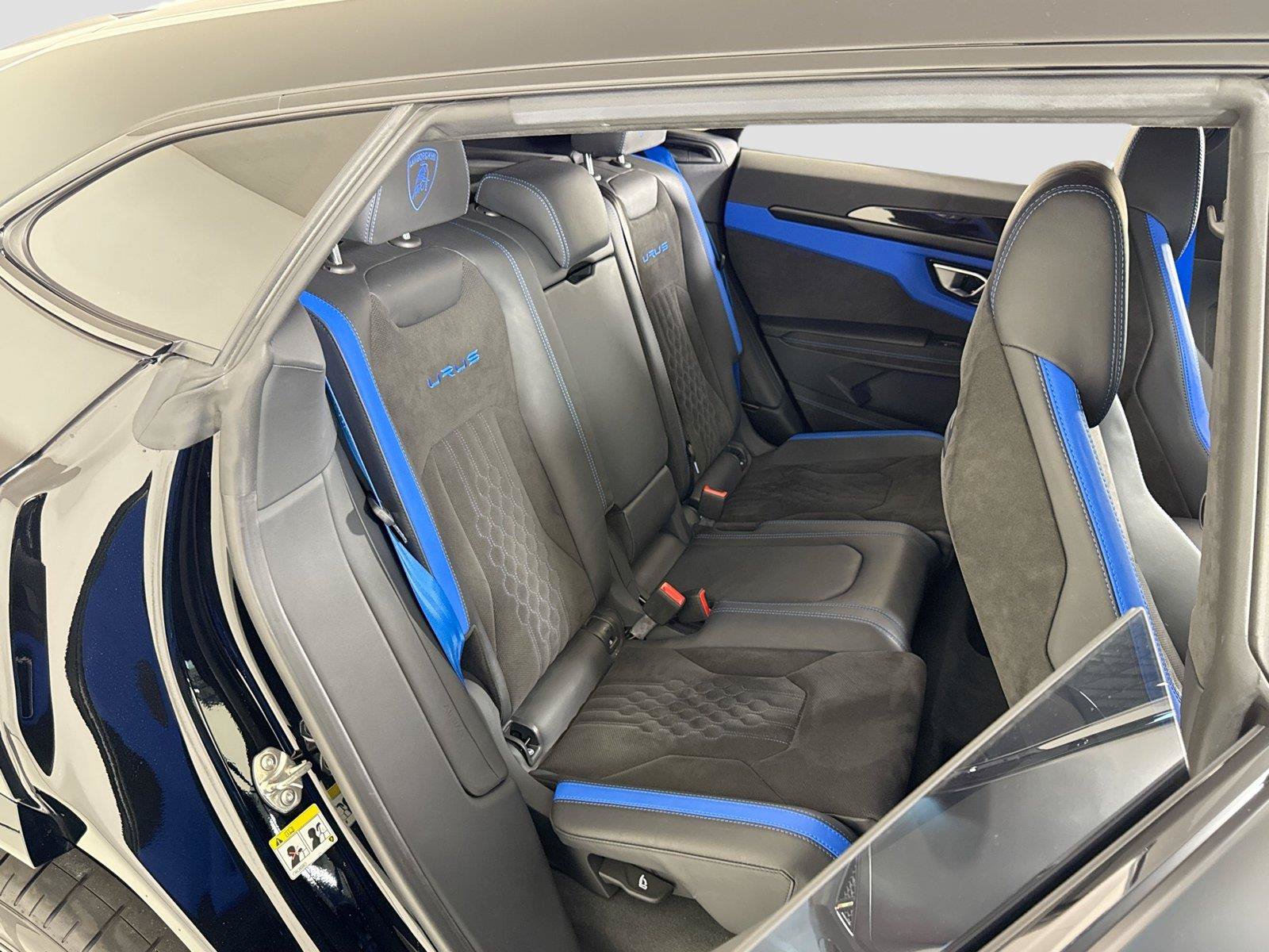 Used 2024 Lamborghini Urus S AWD/4WD image 31