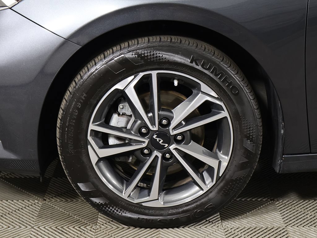 Certified 2024 Kia Forte LXS w/ LXS Technology Package FWD image 20