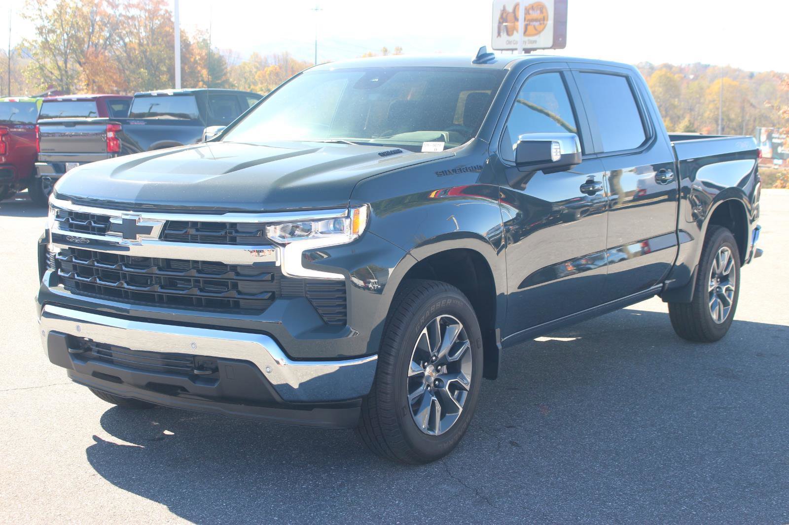 New 2026 Chevrolet Silverado 1500 LT w/ All Star Edition Plus image 3