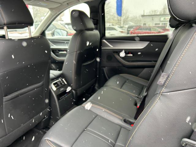 Certified 2025 MAZDA CX-70 Plug-In Hybrid w/ Premium Pkg image 12