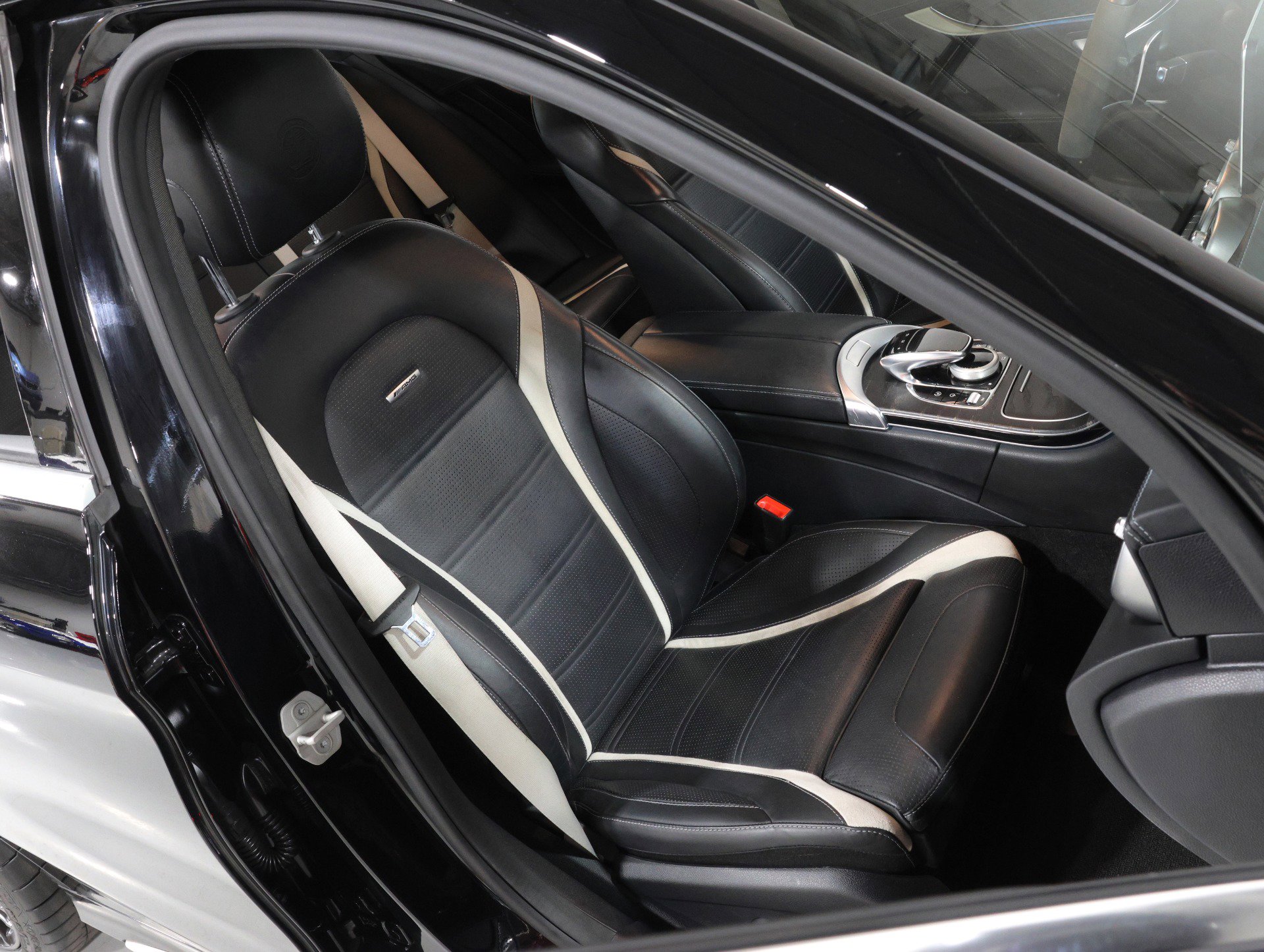 Used 2016 Mercedes-Benz C 63 AMG S image 15