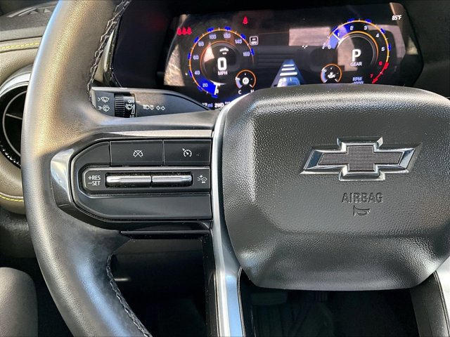 Used 2024 Chevrolet Colorado ZR2 w/ ZR2 Convenience Package III AWD/4WD image 20