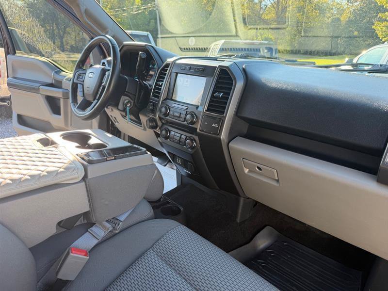 Used 2018 Ford F150 XLT w/ Equipment Group 302A Luxury AWD/4WD image 16