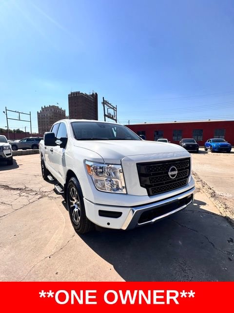 Certified 2024 Nissan Titan SV w/ SV Convenience Package RWD image 3