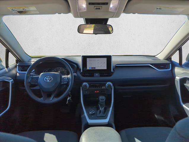 Used 2023 Toyota RAV4 LE AWD/4WD image 20