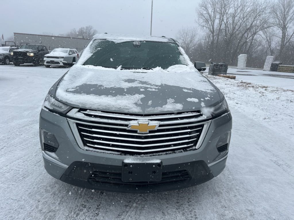 Used 2023 Chevrolet Traverse Premier image 4