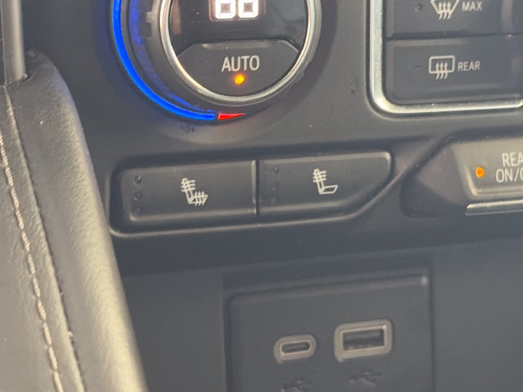 Used 2024 Chevrolet Tahoe LT AWD/4WD image 24