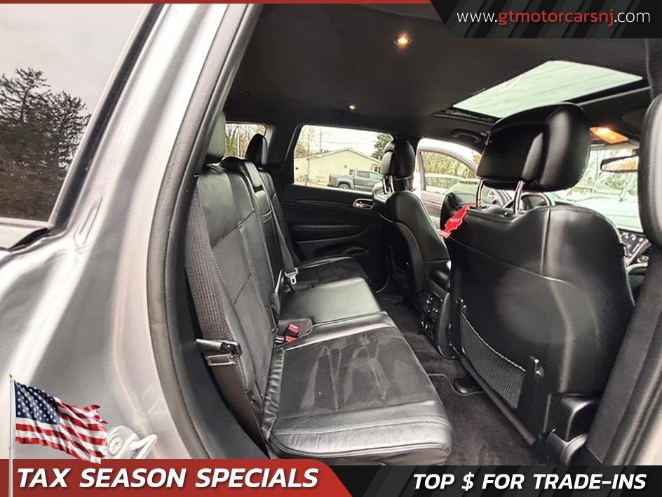 Used 2018 Jeep Grand Cherokee Altitude RWD image 16