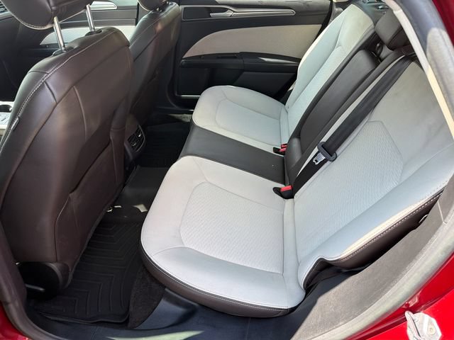 Used 2019 Ford Fusion SE w/ Equipment Group 151A FWD image 22