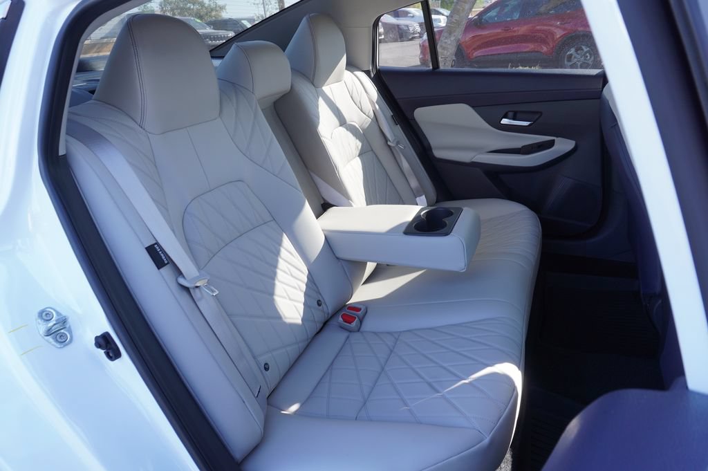New 2026 Nissan Sentra SL w/ Floor Mat Package FWD image 9
