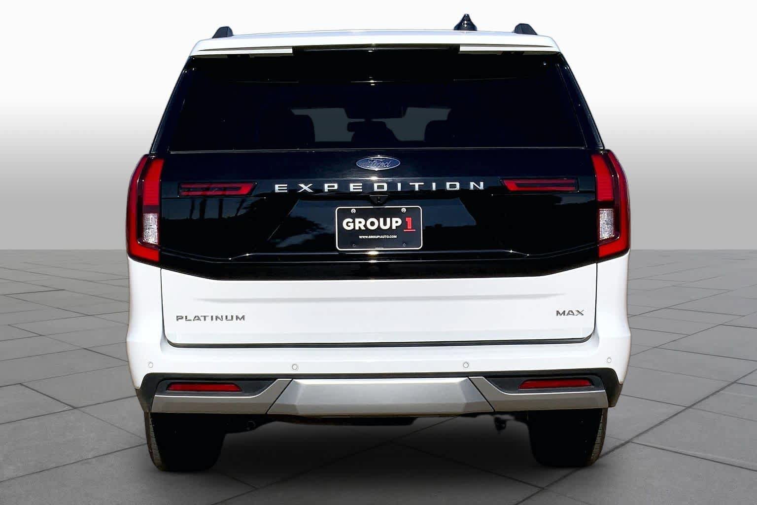Used 2025 Ford Expedition Max Platinum AWD/4WD image 9