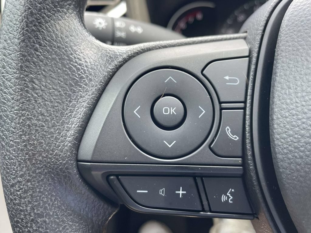 Used 2025 Toyota RAV4 XLE w/ Convenience Package FWD image 22