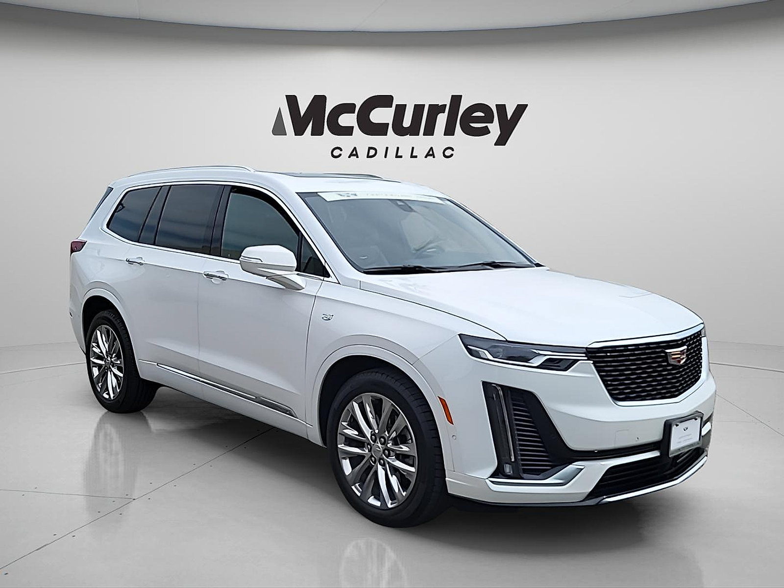 Certified 2024 Cadillac XT6 Premium Luxury w/ Technology Package AWD/4WD image 1