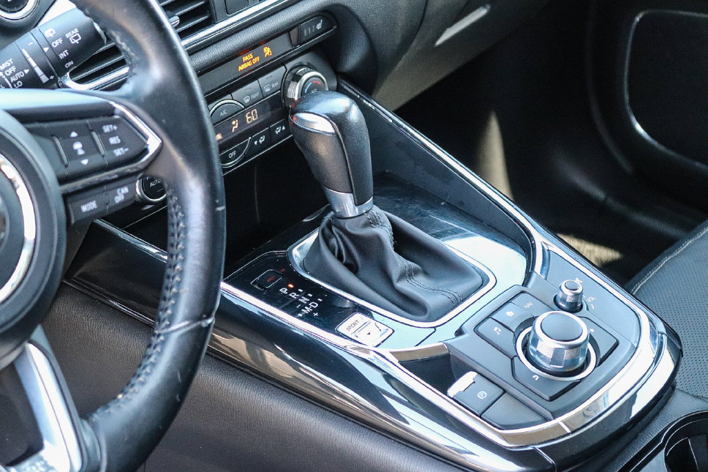 Used 2018 MAZDA CX-9 Touring w/ Touring Premium Package FWD image 18