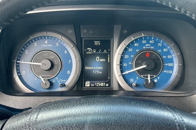 Used 2017 Toyota Sienna XLE w/ XLE Navigation Package FWD image 30
