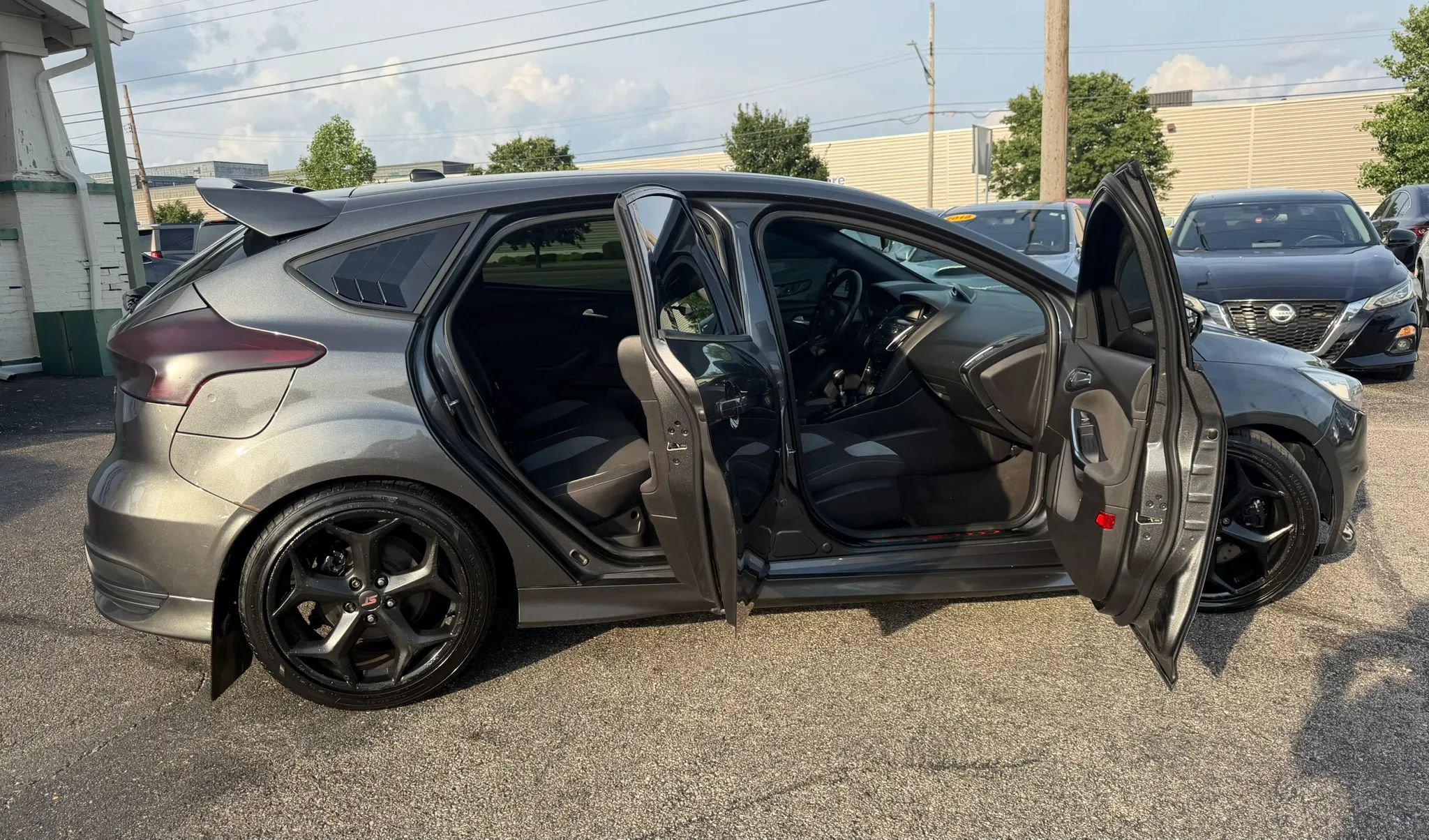Used 2018 Ford Focus ST FWD image 23