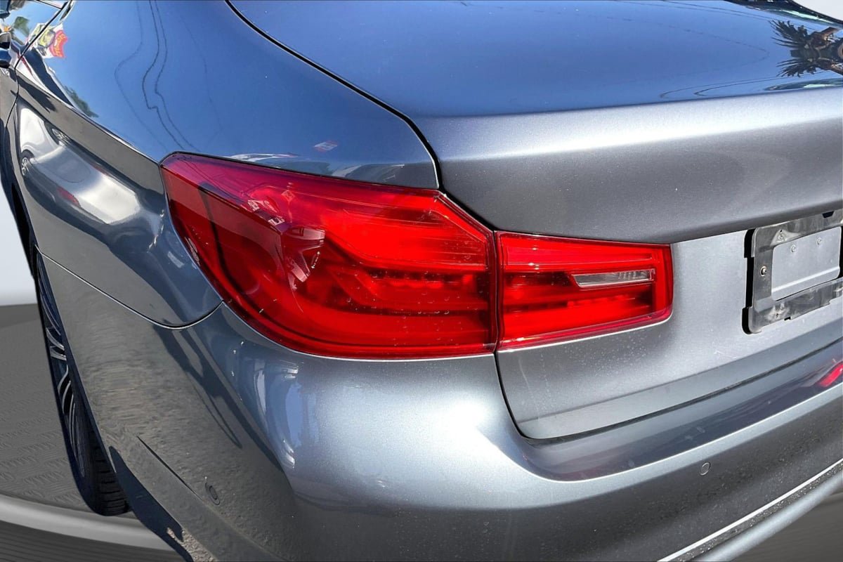 Used 2019 BMW 540i w/ Executive Package RWD image 30