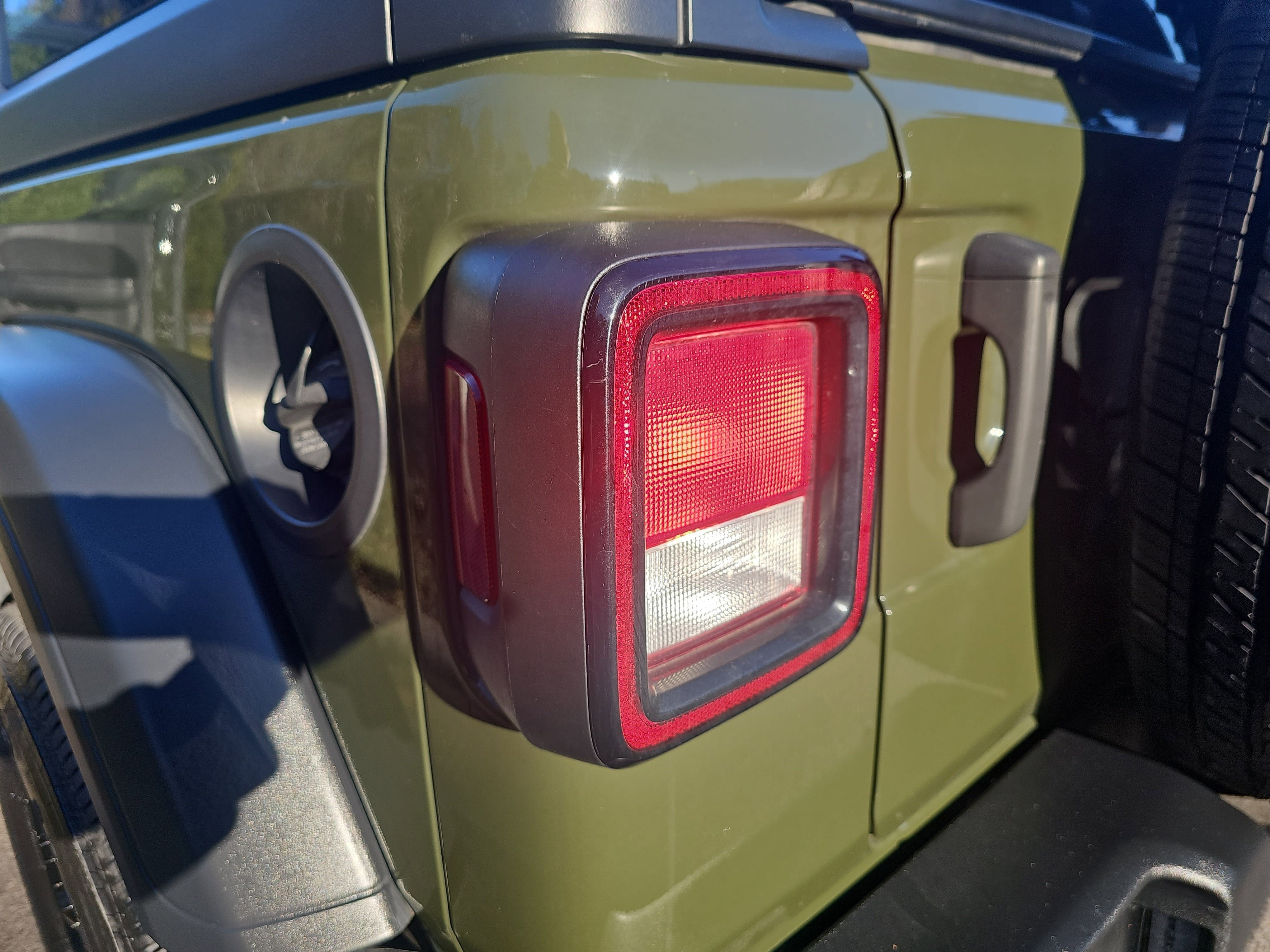 Used 2023 Jeep Wrangler Unlimited Sport image 35