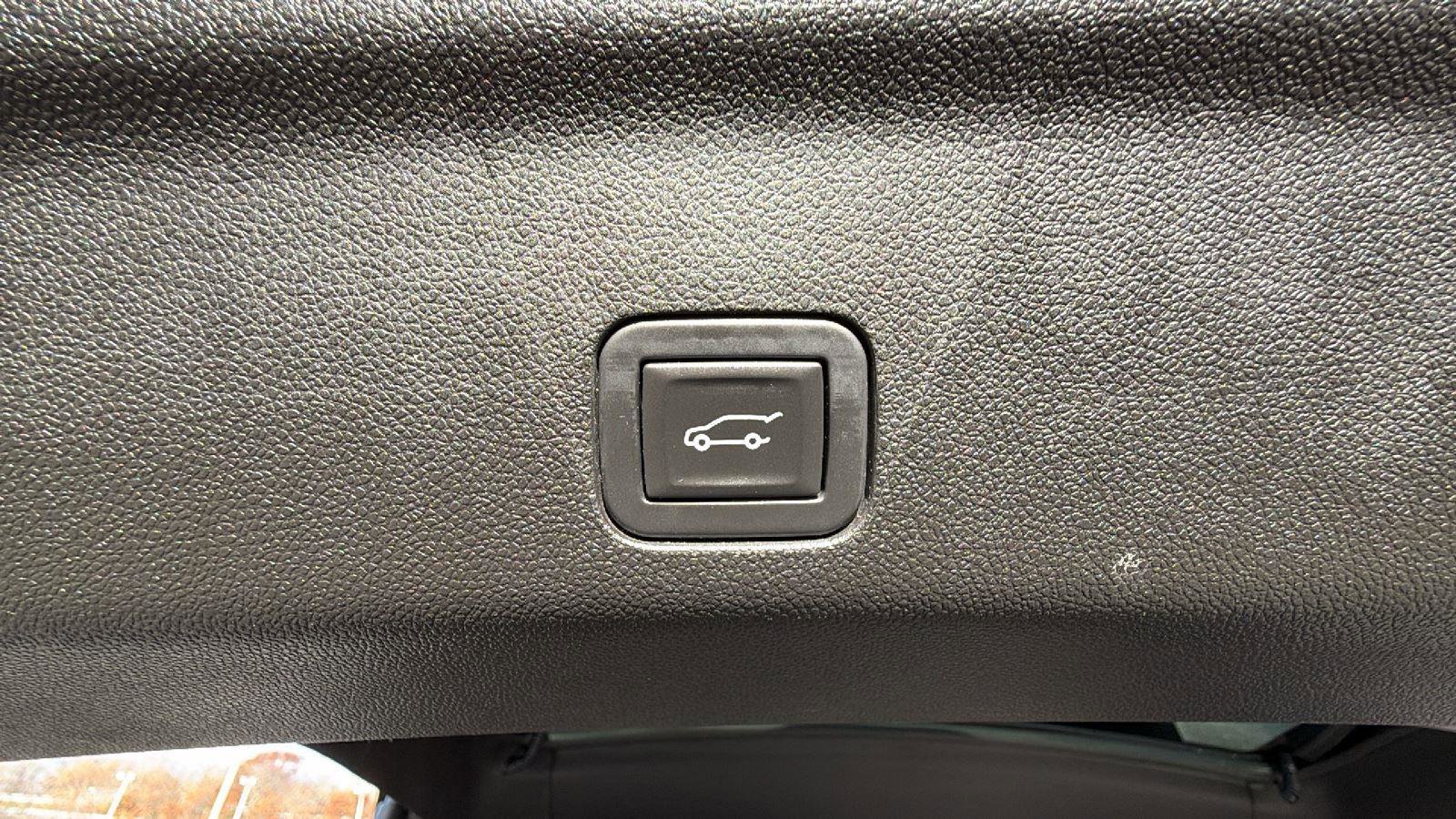 Certified 2023 Chevrolet Tahoe Premier image 34