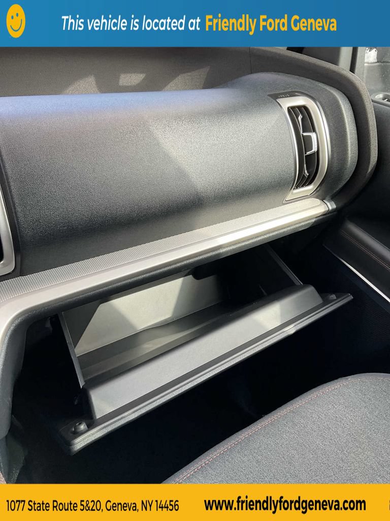 Used 2025 Ford Expedition Max Active AWD/4WD image 36