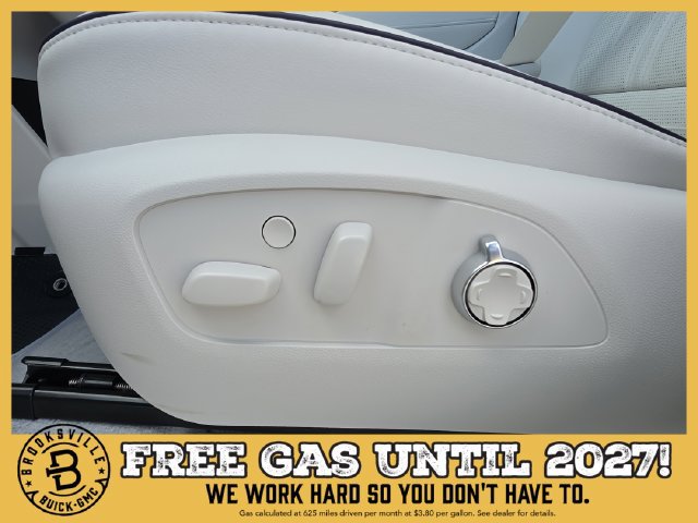 New 2027 Buick Enclave Avenir w/ LPO, Floor Liner Package FWD image 21