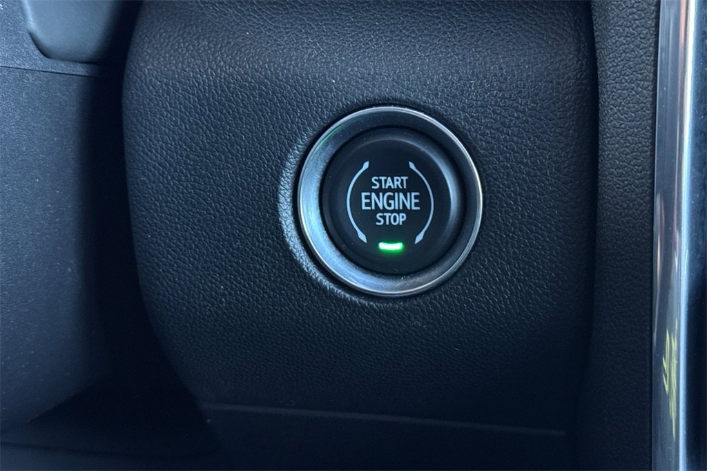 Certified 2025 GMC Acadia Elevation image 28