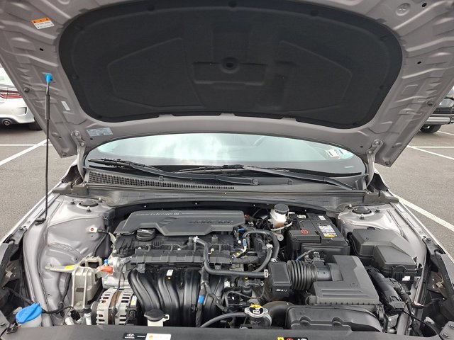Used 2023 Hyundai Elantra Limited FWD image 27