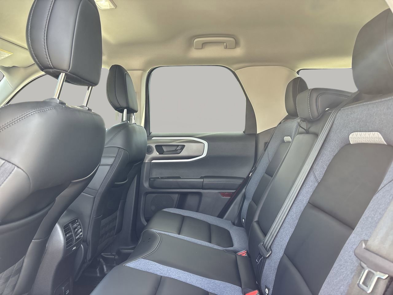 New 2025 Ford Bronco Sport Outer Banks w/ Sasquatch Outer Banks Package image 16