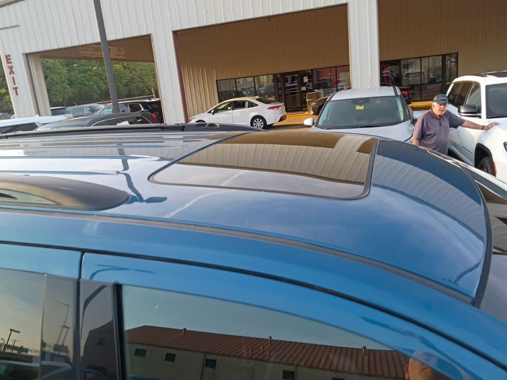 Used 2025 Dodge Durango GT image 9