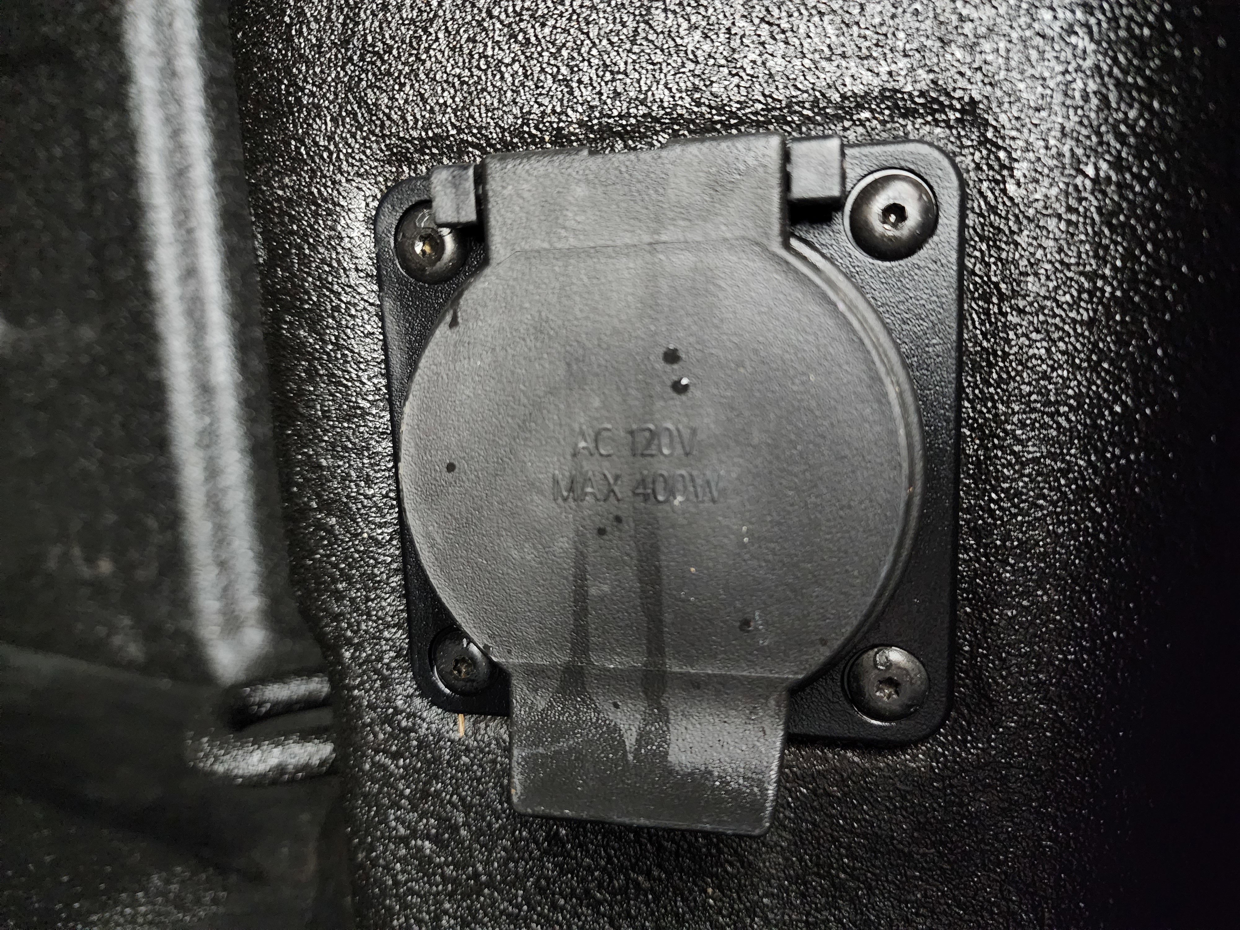 Used 2023 Chevrolet Silverado 2500 LTZ w/ LTZ Plus Package image 34