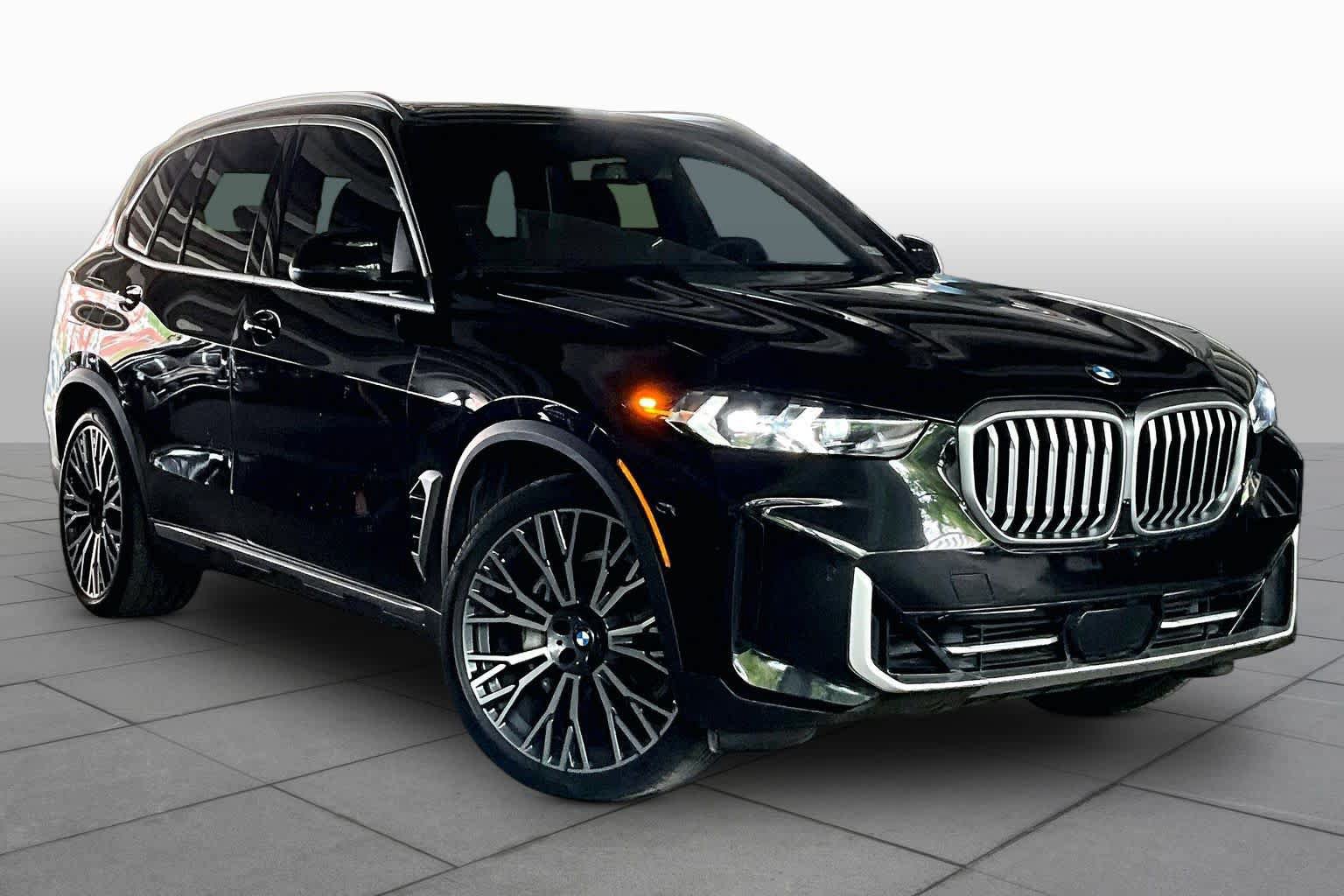 Used 2024 BMW X5 xDrive40i AWD/4WD image 2