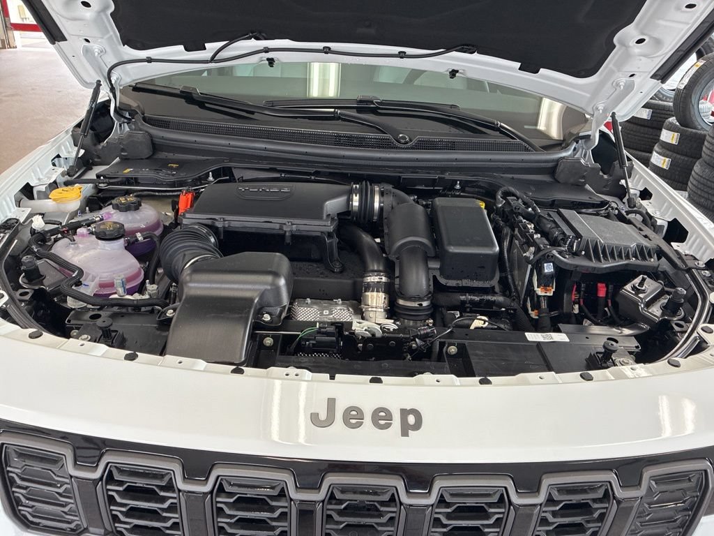 New 2026 Jeep Cherokee Laredo AWD/4WD image 24