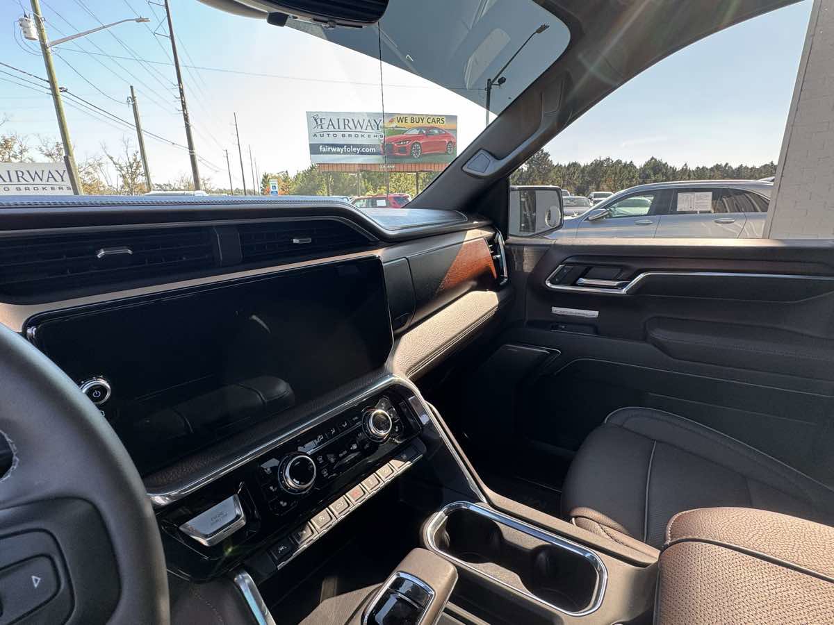 Used 2024 GMC Sierra 1500 Denali w/ Denali Reserve Package image 20