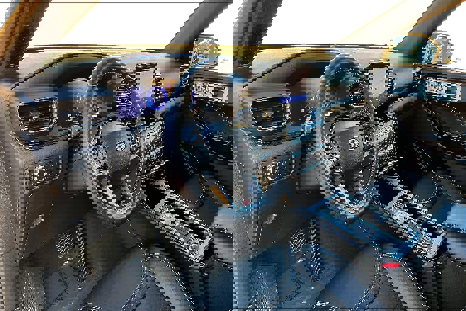 Used 2022 Ford Explorer ST w/ Equipment Group 401A image 17