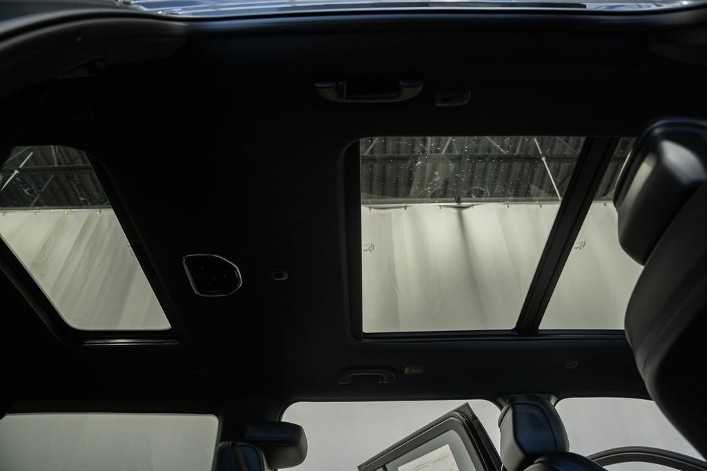 New 2026 Jeep Grand Wagoneer L 4WD image 38