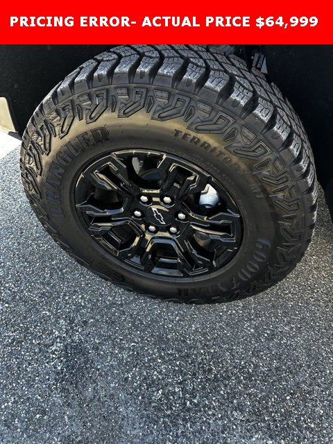 Used 2025 Chevrolet Silverado 1500 ZR2 w/ Technology Package image 14