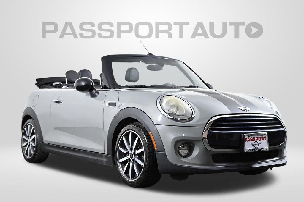 Used 2017 MINI Cooper Convertible image 3
