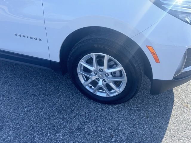 Used 2024 Chevrolet Equinox LT w/ LPO, Floor Liner Package FWD image 5