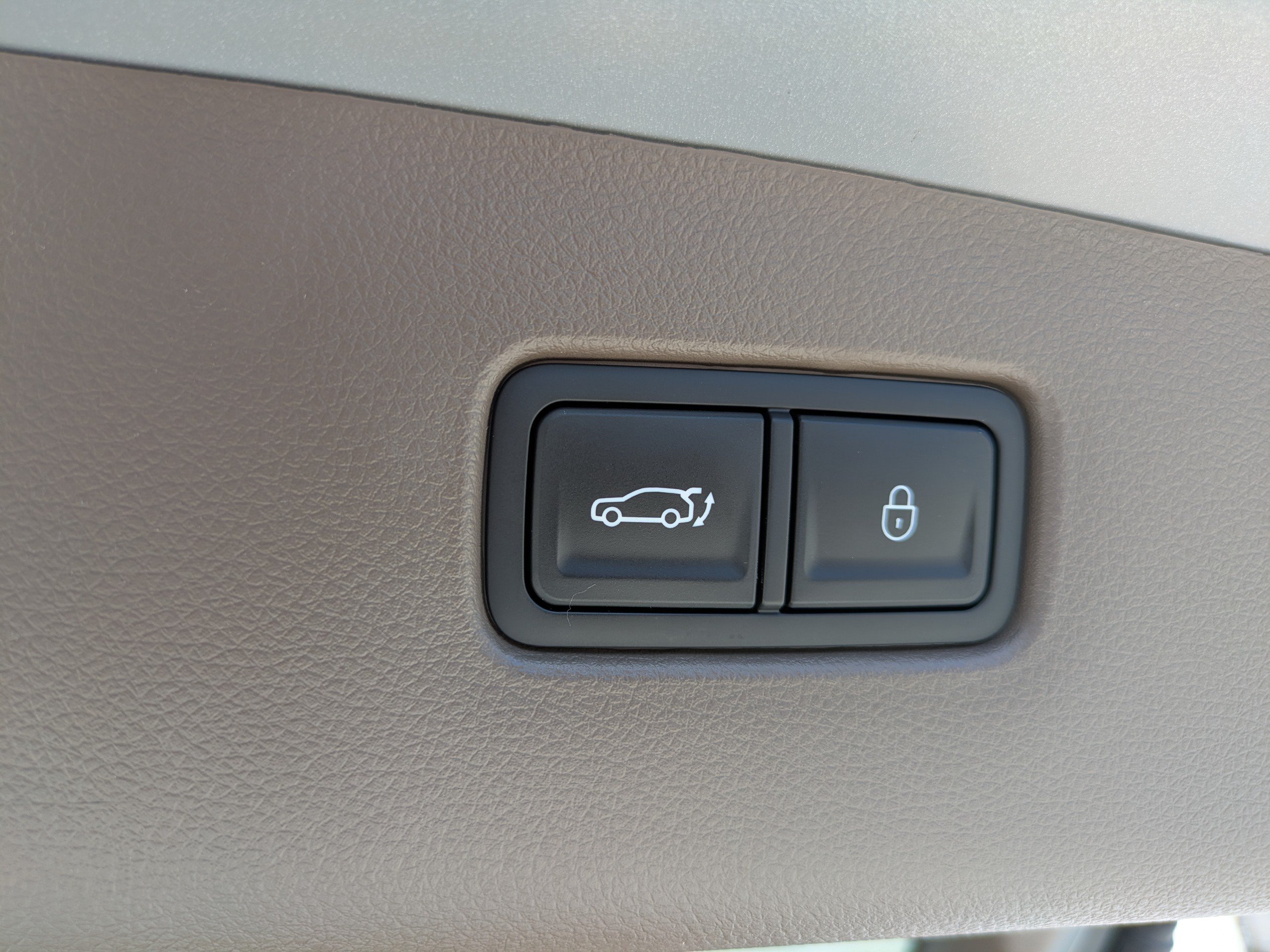 Certified 2026 Genesis GV70 2.5T Advanced AWD/4WD image 12