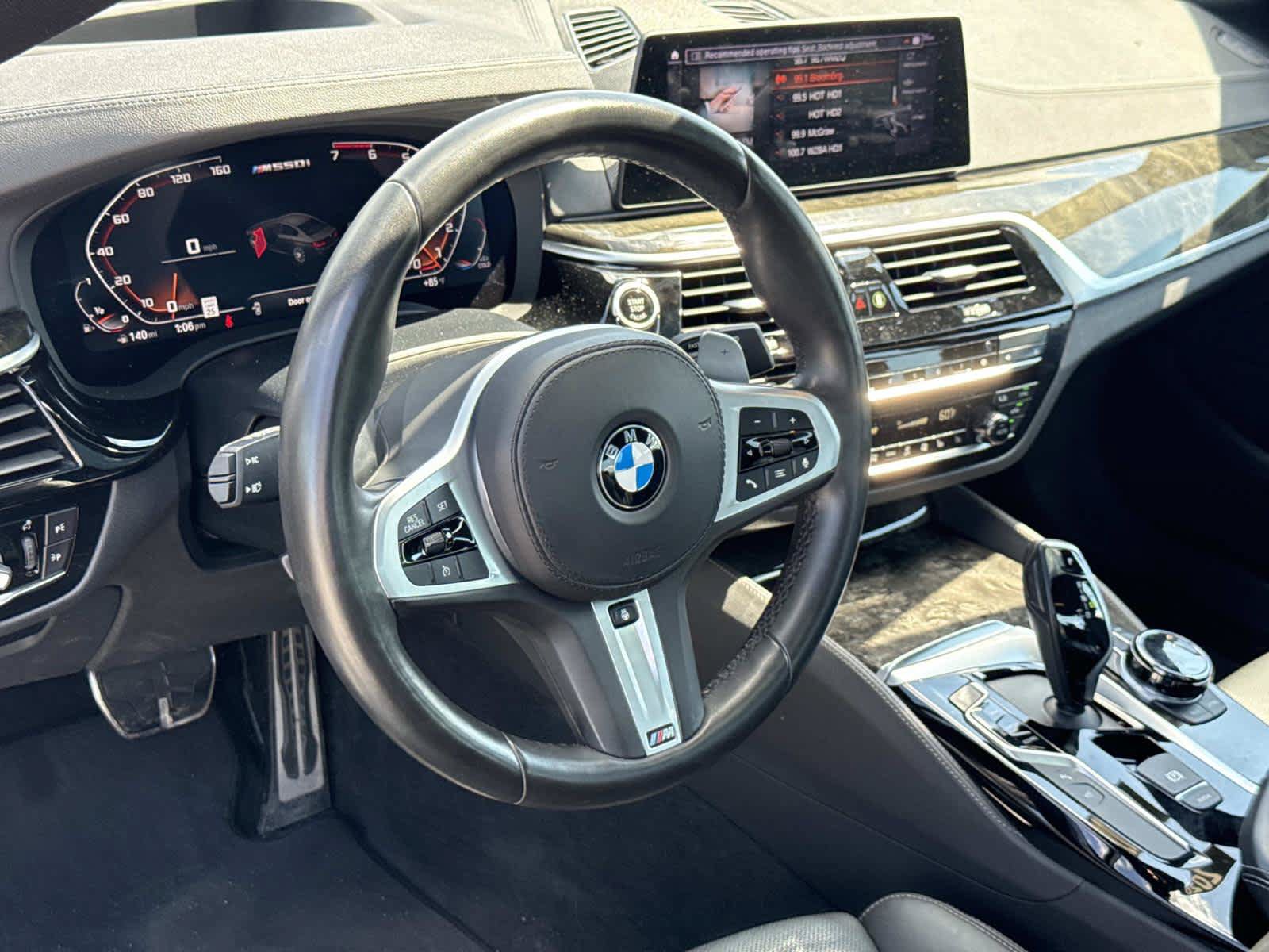 Used 2020 BMW M550i xDrive w/ Dynamic Handling Package AWD/4WD image 2