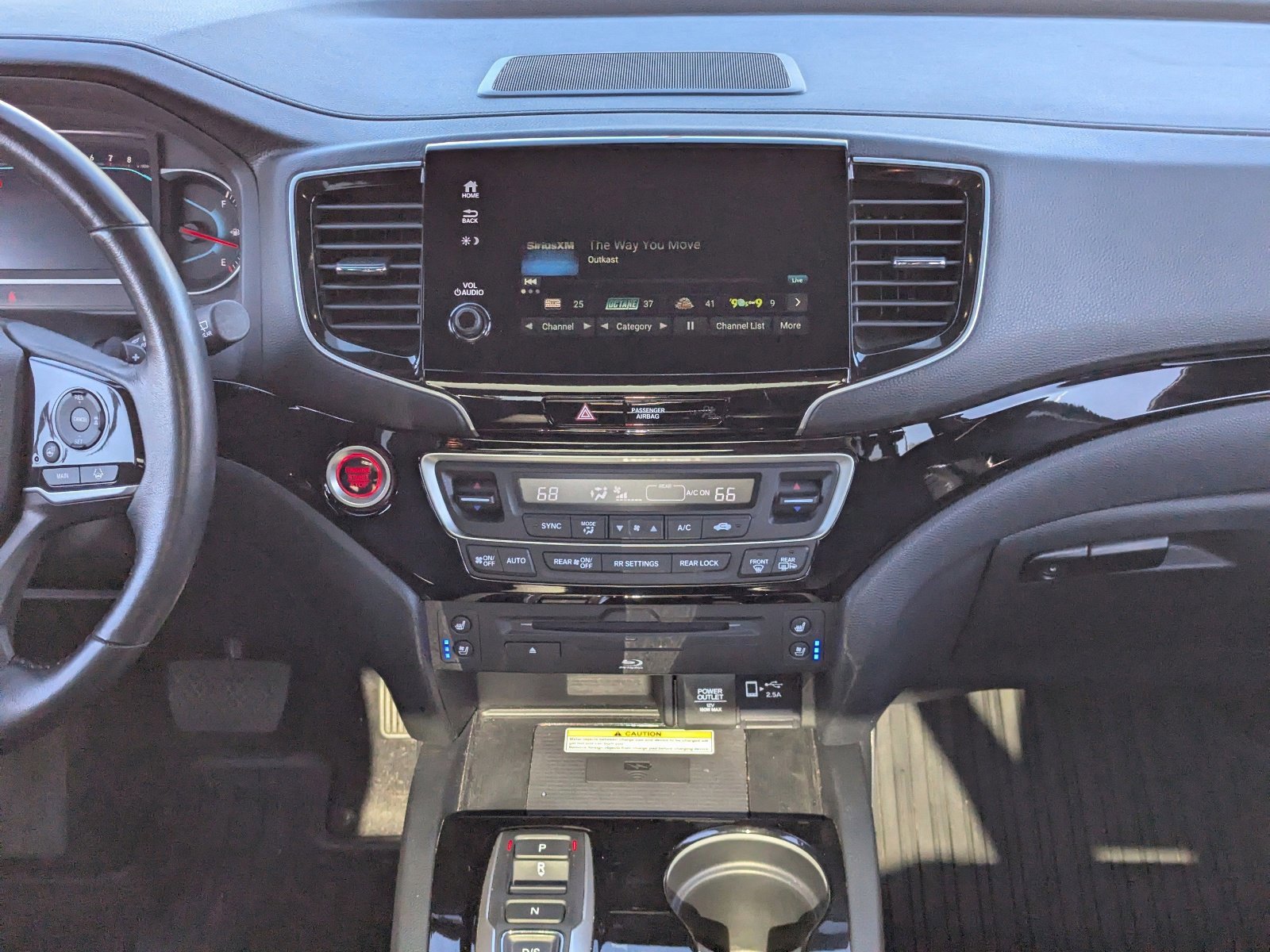 Used 2021 Honda Pilot Black Edition image 17