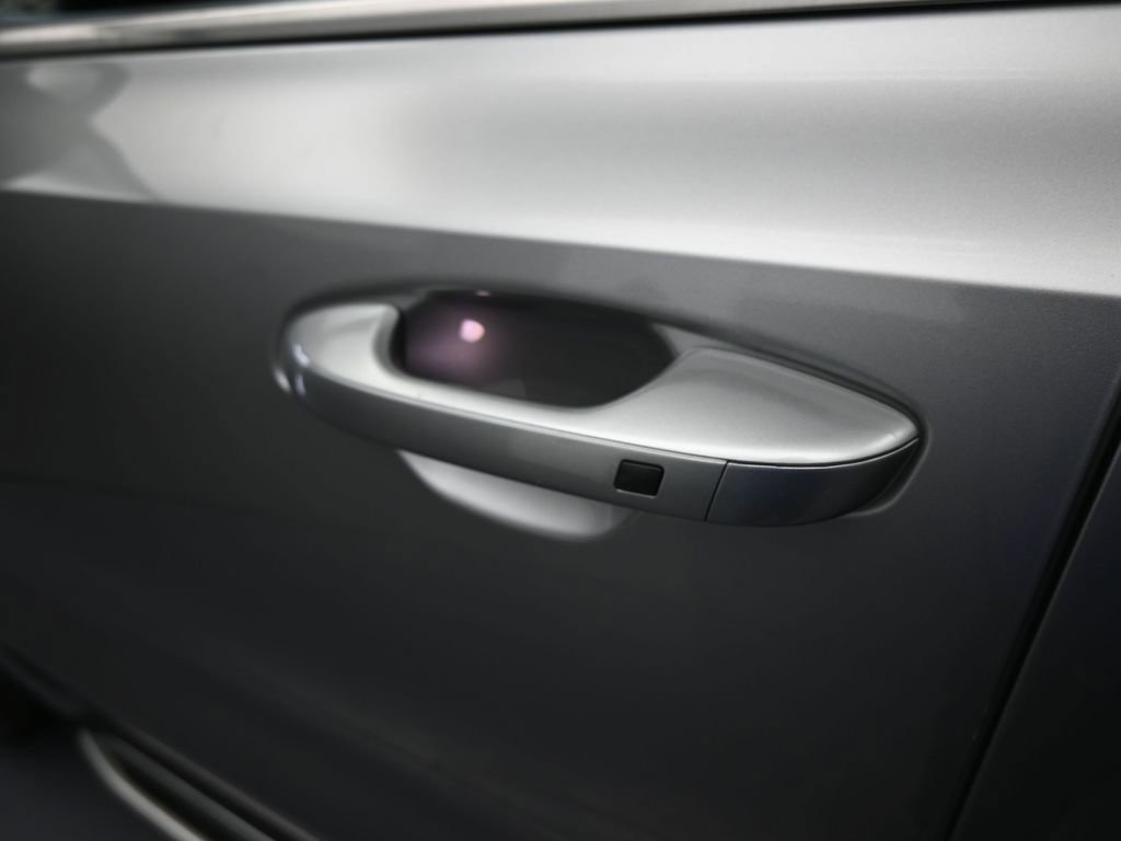 Used 2022 Kia Sorento EX w/ Panoramic Sunroof Package image 38