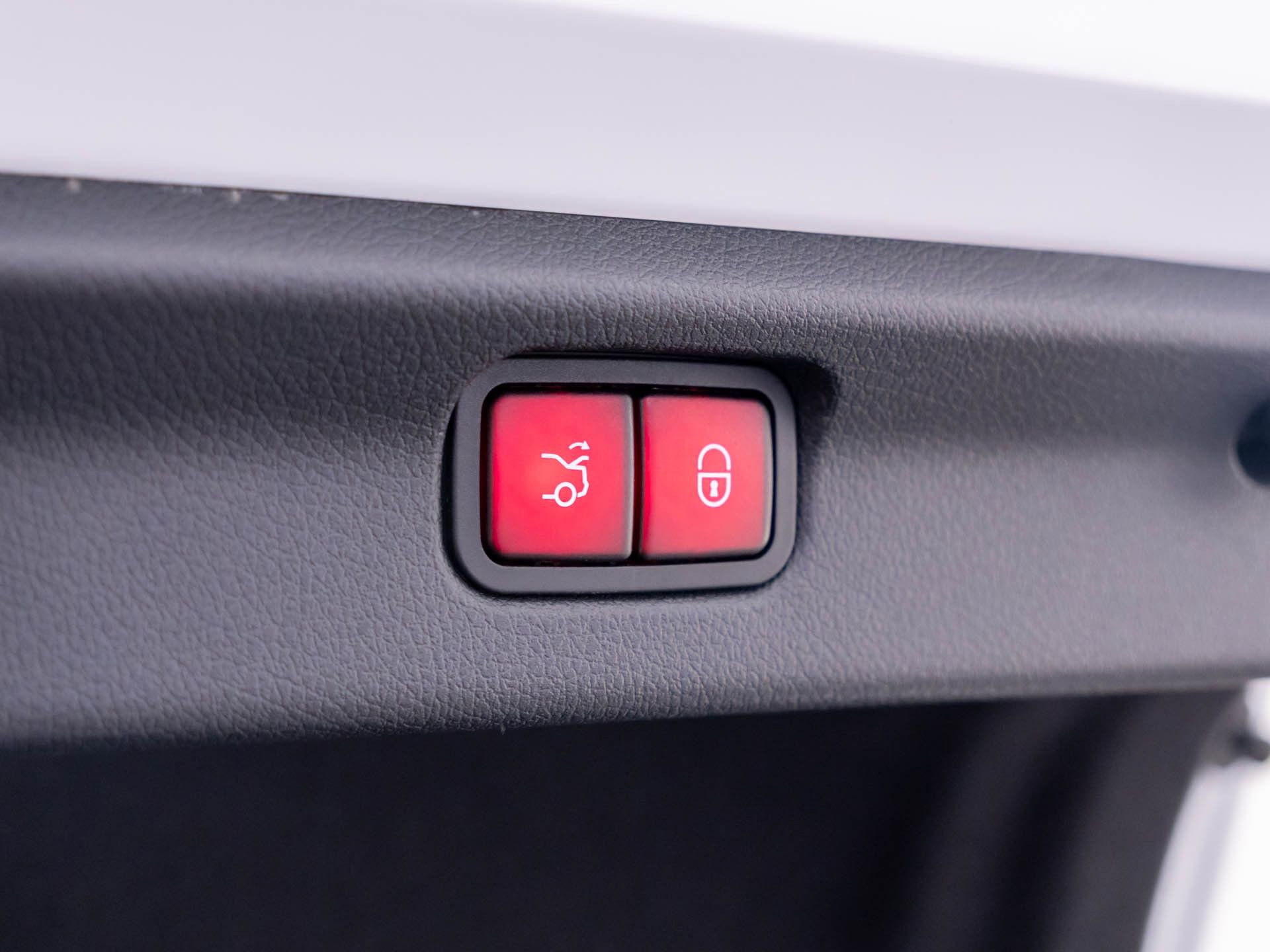 Used 2023 Mercedes-Benz EQE AMG 4MATIC Sedan image 33