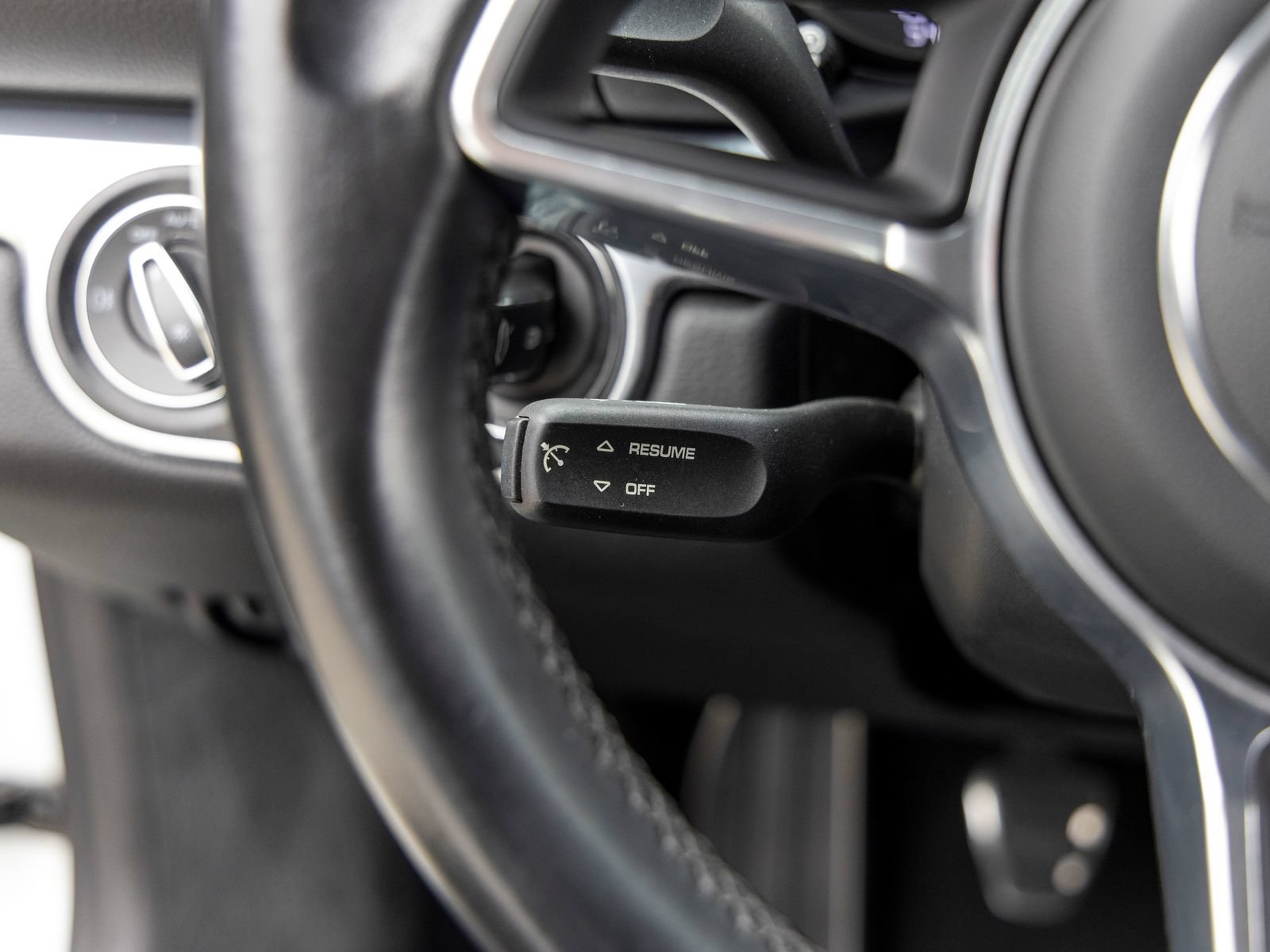 Used 2021 Porsche 718 Boxster S RWD image 40