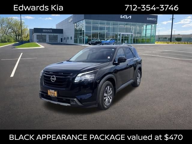 Used 2023 Nissan Pathfinder SL w/ Black Appearance Package
