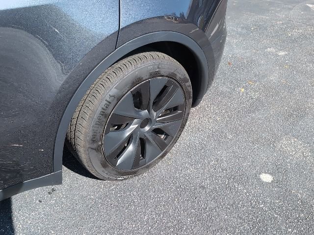 Used 2025 Tesla Model Y Long Range image 7