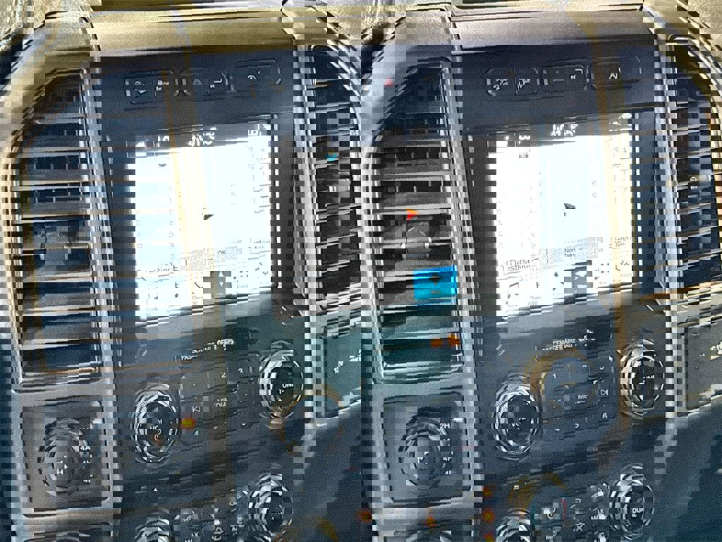 Used 2018 Ford F150 Raptor w/ Equipment Group 802A Luxury image 21